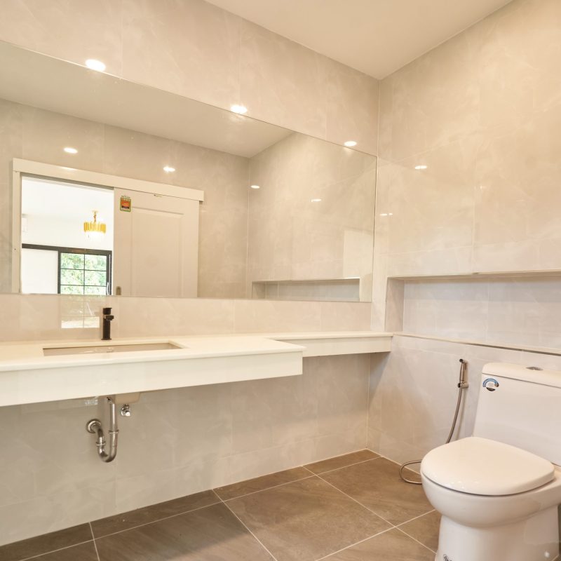 Bathroom1-1
